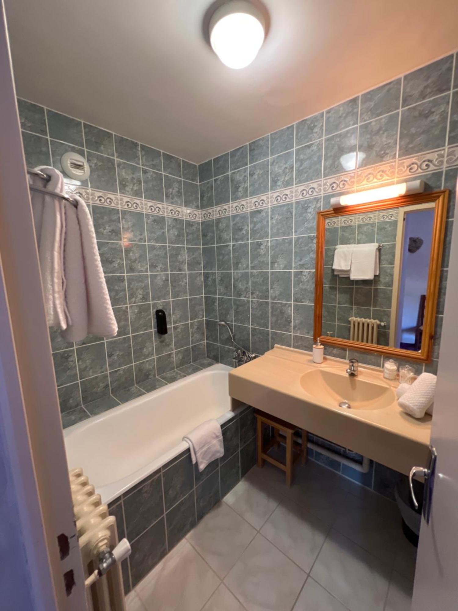 Hotel Restaurant La Pendine Les Pres Zewnętrze zdjęcie